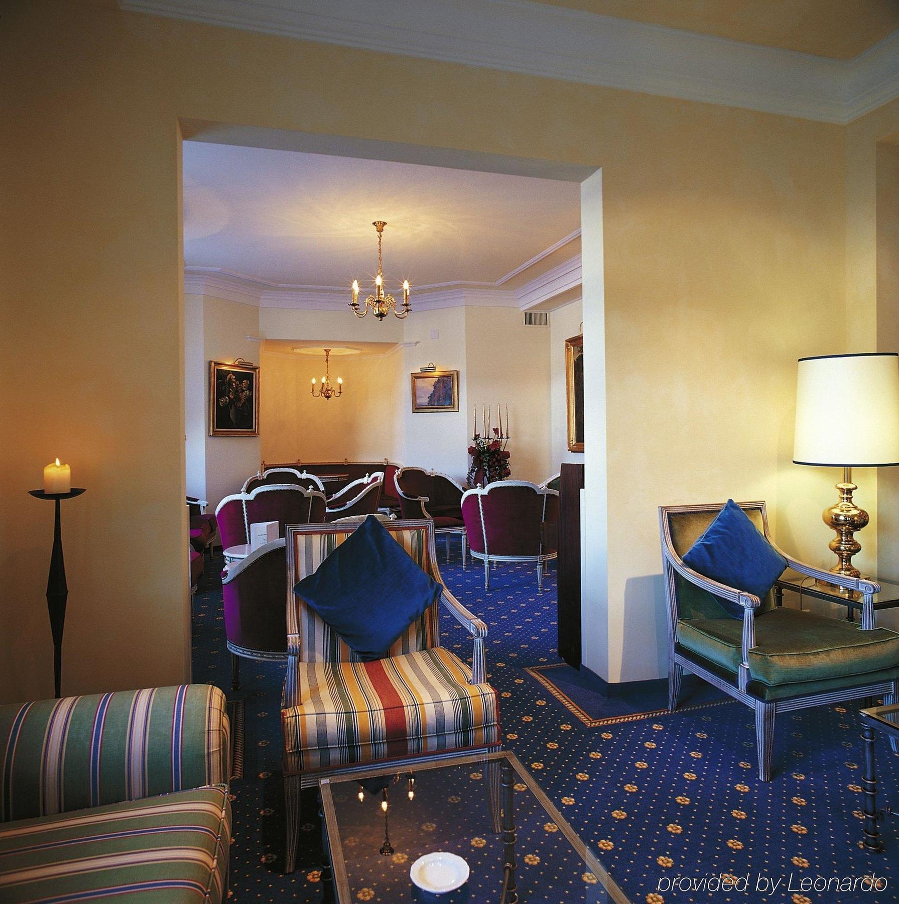 Posthotel Holiday Villa 아로사 내부 사진