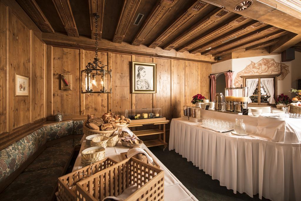 Posthotel Holiday Villa 아로사 외부 사진